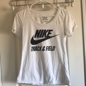 White Nike T-Shirt, size S